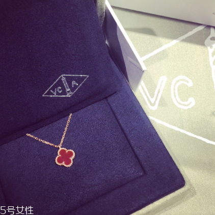 梵克雅寶屬于奢侈品嗎？名流貴族追捧的頂級珠寶