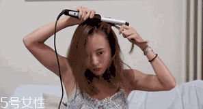 復(fù)古卷發(fā)什么顏色好看？小卷發(fā)黑色顯老