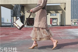 高跟鞋有點松怎么辦？教你三個小妙招