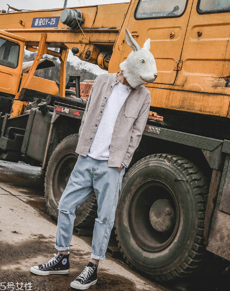 男生怎么穿衣服好看？三款單品幫你加分