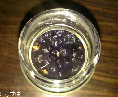 黑枸杞還還是紅枸杞好？各有千秋