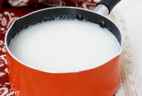 茯苓為什么不溶于水 屬于正?，F(xiàn)象