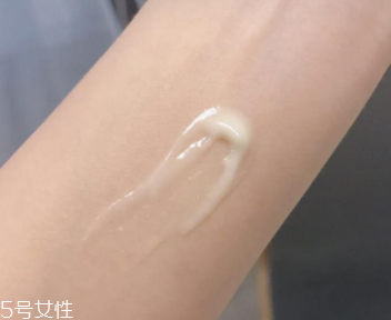 碧柔藍(lán)管防曬有酒精嗎？酒精過敏者慎用