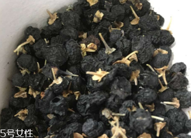 黑枸杞能和紅枸杞一起泡嗎？
