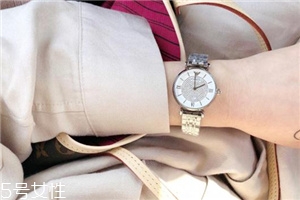 armani阿瑪尼滿天星手表多少錢？