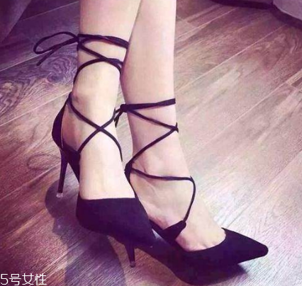 高跟鞋內(nèi)側(cè)磨損怎么辦？高跟鞋磨損修補方法