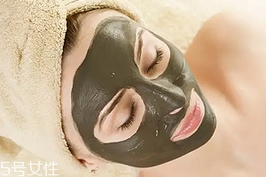 粘土面膜有幾種？高嶺土是最常見的清潔面膜成分