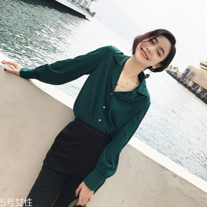 襯衫可以用熱水洗嗎？要看襯衫材質(zhì)