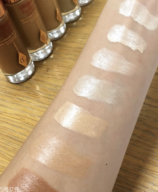 ct新品妝前高光濾鏡液怎么樣？charlotte tilbury粉底好用嗎？