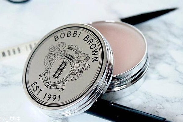 bobbi brown防曬護(hù)唇膏評(píng)測(cè) 水潤保濕一整天