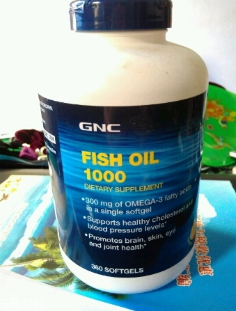 gnc魚油一天吃幾粒？gnc魚油飯前還是飯后吃