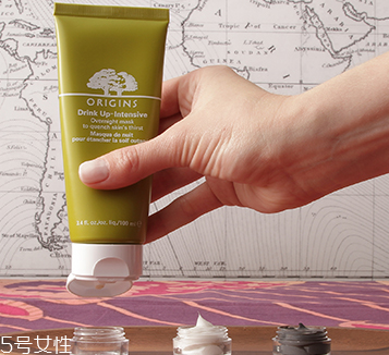 為什么油皮會(huì)變成干皮？三個(gè)油皮護(hù)膚誤區(qū)