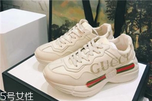 gucci老爹鞋有女款嗎？明星們?nèi)耸忠浑p