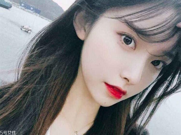 什么顏色的眼影顯白？這三種色號誰涂誰白