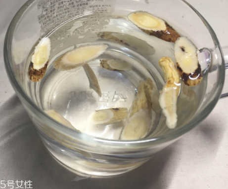 黃芪是甘草嗎？不是一種東西