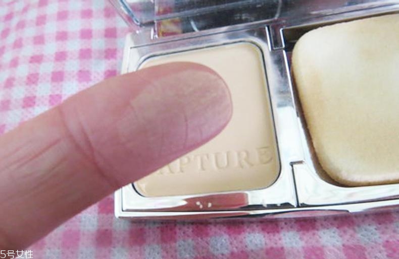 迪奧粉餅?zāi)目詈?？dior貴婦級御齡粉餅