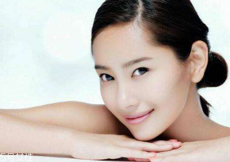 干性皮膚適合用什么水乳 干性皮膚水乳推薦 干性皮膚適合用什么水乳 干性皮膚水乳推薦