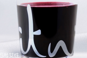 花青素可以美白嗎？女人就應(yīng)該吃點(diǎn)花青素