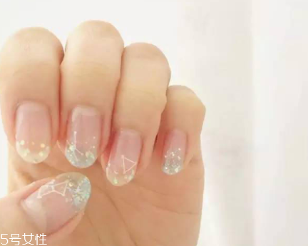 可撕指甲油哪個(gè)牌子好？女神都愛的六款健康指甲油