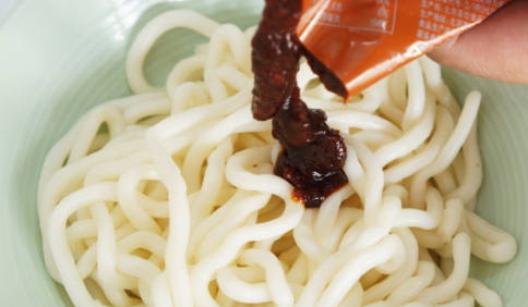 車仔面為什么有點(diǎn)酸？其實(shí)不是變質(zhì)了