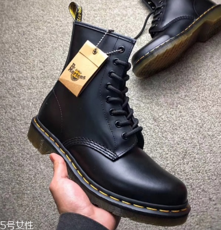 dr.martens是哪個國家的？首屈一指的工鞋品牌