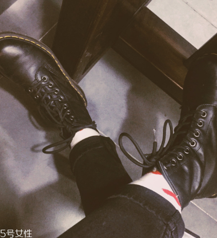 dr.martens 1460多少錢？馬丁靴最經(jīng)典的款式