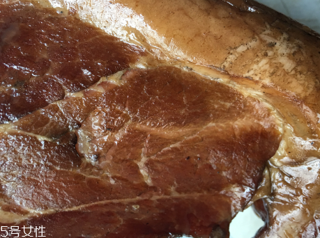 煙熏臘肉會(huì)致癌嗎？別大量吃就行