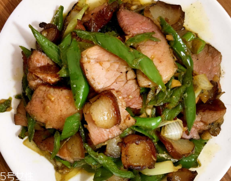 煙熏臘肉會(huì)致癌嗎？別大量吃就行