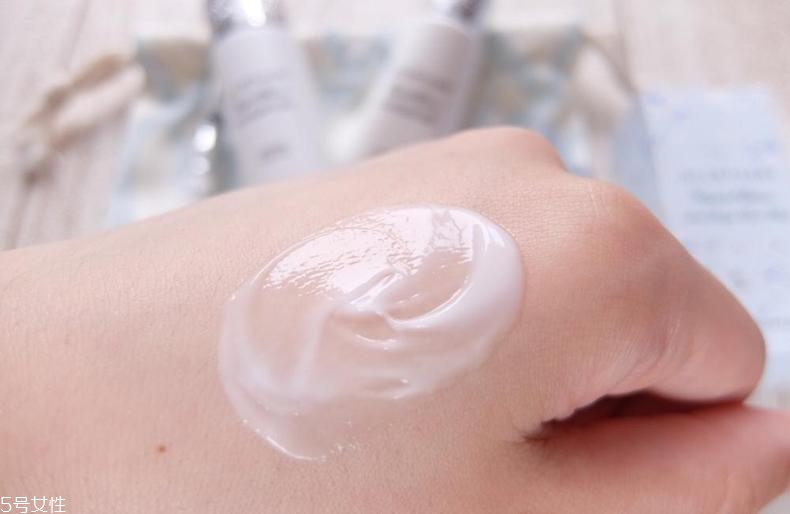 jill stuart護手霜好用嗎？不黏不膩四季可用