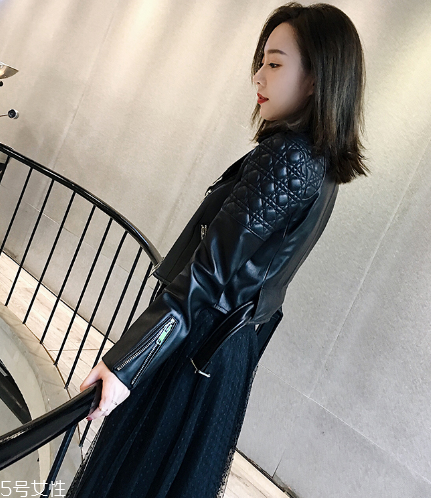 皮衣袖口磨損怎么辦？袖口磨損這樣補(bǔ)
