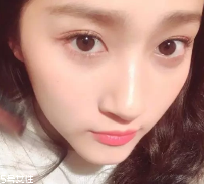 什么樣的人笑起來好看？如何避免笑起來像鬼？
