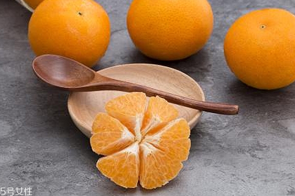 柑橘香的香水哪個(gè)最好？夏日清甜香水味