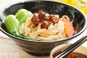 刀削面的鹵子怎么做？