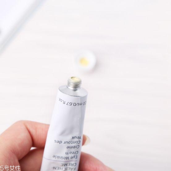 第一次用眼霜用什么好？眼部衰老從此不復(fù)存在