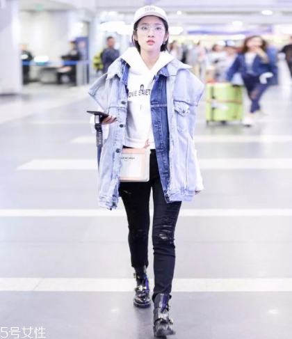 馬甲里面配什么衣服好看？換季疊搭全靠它