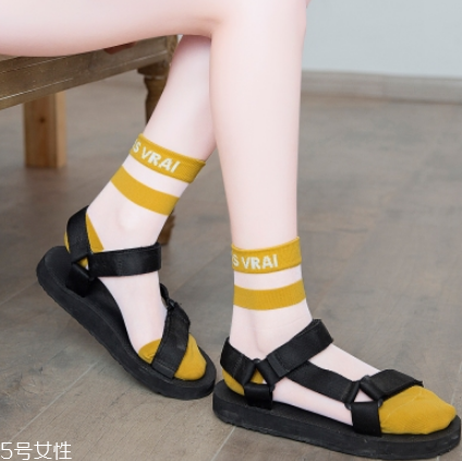 襪子發(fā)白怎么處理？這樣就能解決了