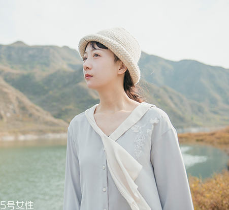 文藝范女生怎么穿搭？和你的青春敘敘舊
