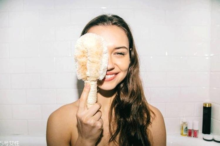 怎么痘痘不留疤痕 這么做讓痘印自動(dòng)離你而去 怎么痘痘不留疤痕 這么做讓痘印自動(dòng)離你而去