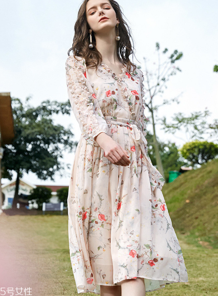 梨形身材穿什么衣服好看？這三款幫你找到自信