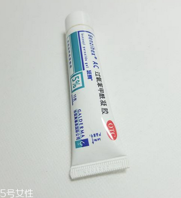 班賽會(huì)留痘印嗎？用班賽祛痘會(huì)有痘印嗎？