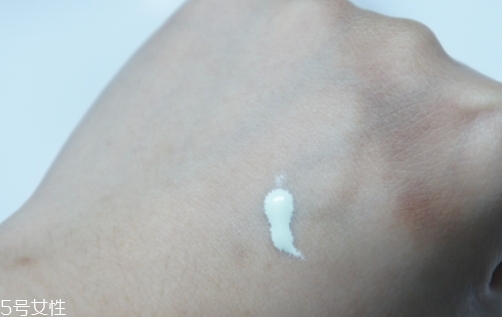 美膚寶和御泥坊哪個(gè)好？美膚寶和御泥坊品牌對比