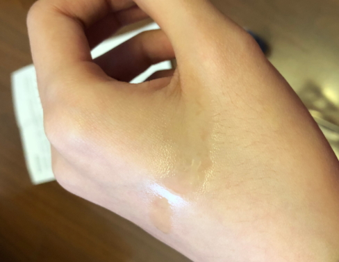 單方精油可以直接涂臉上嗎？哪些單方精油可以直接涂抹