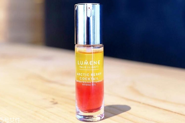 lumene雞尾酒精華油怎么用？能單獨(dú)用嗎？