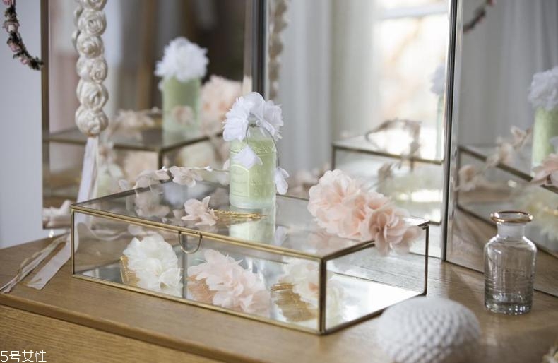 嬌蘭2018全球限量鈴蘭香水好聞嗎 嬌蘭2018香水香評 嬌蘭2018全球限量鈴蘭香水好聞嗎 嬌蘭2018香水香評