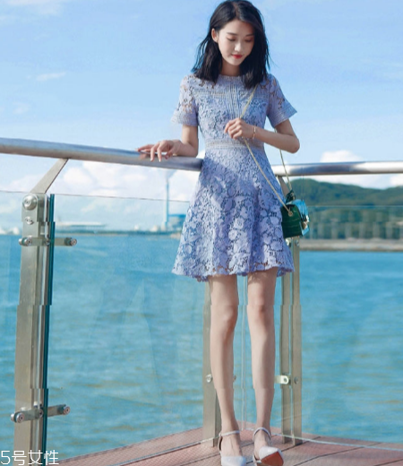 高瘦女生穿什么連衣裙？最適合高瘦女生的連衣裙款式