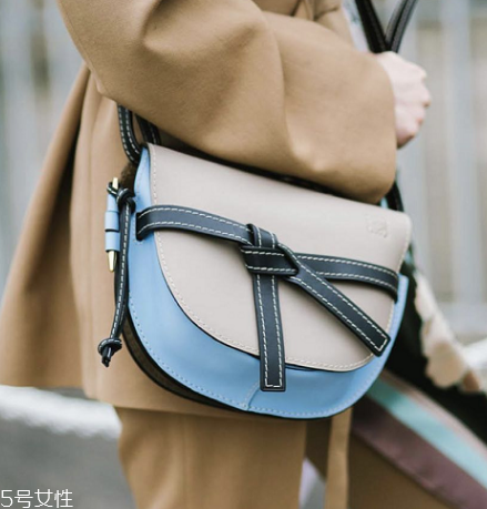 loewe gate bag多少錢？羅意威18新款馬鞍包價(jià)格