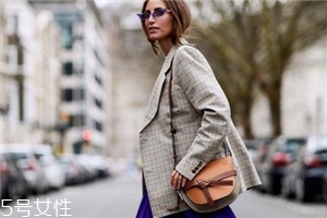 loewe gate bag多少錢？羅意威18新款馬鞍包價(jià)格