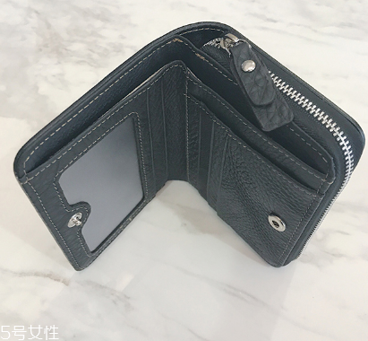 錢包軟皮好還是硬皮好？錢包皮質(zhì)軟硬對比