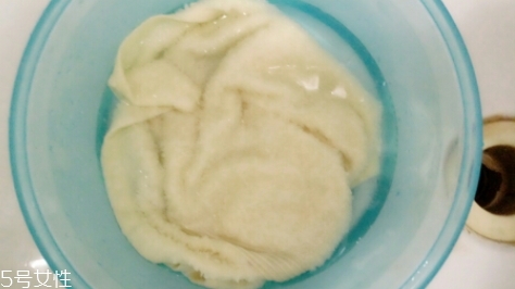 尤加利精油味道是什么？好聞嗎