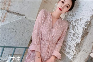 上身豐滿穿什么衣服好？適合上身豐滿女生的穿搭推薦